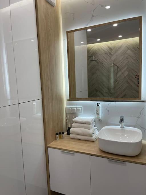 Forum Wola Fine Apartment Varšava Exteriér fotografie
